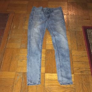 American eagle jeans.